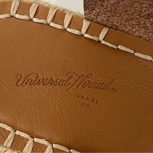 Woman’s Platform Brown Woven Sandals - Picture 8 of 9